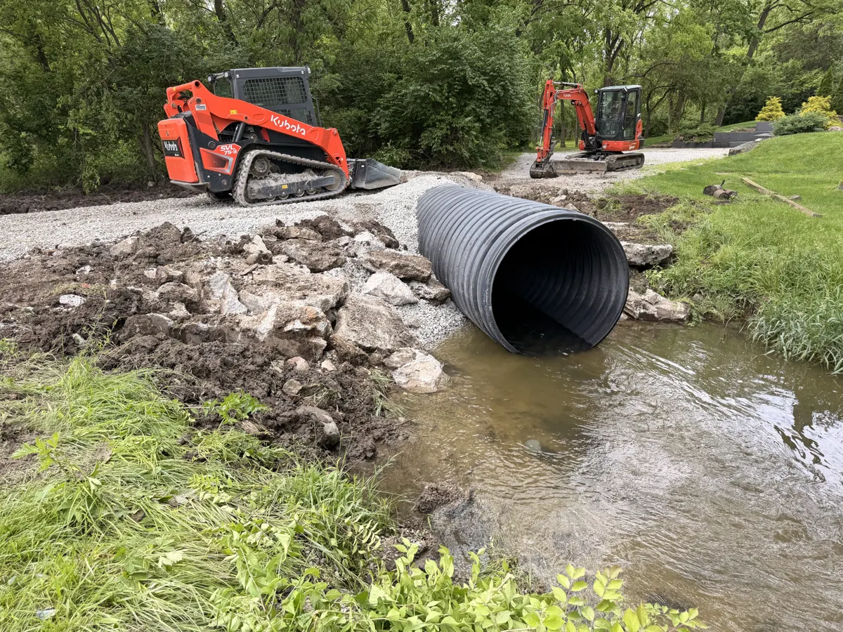 Installing a 72-inch HDPE culvert in a regulated drain, Hamilton County
